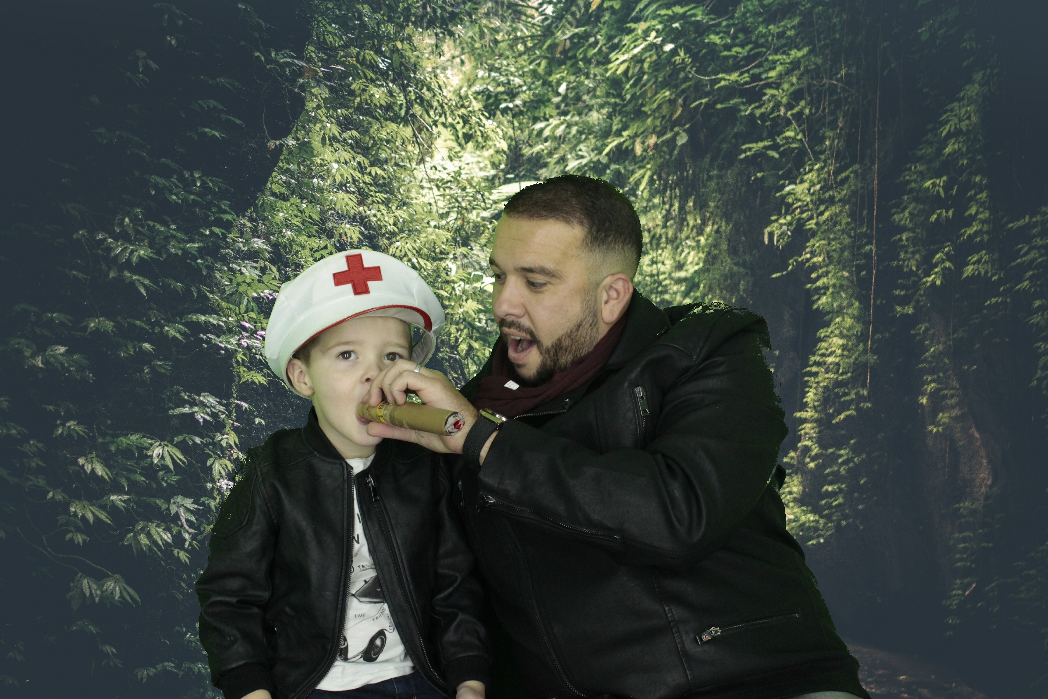 Sams 30th Netflix Party | View more photos from the event at gallery.myphotoboothexperience.co.uk/u/MyPhotoBoothExperienceLtd/Sams-30th-Netflix-Party